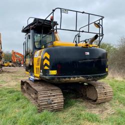 JCB JS130LC