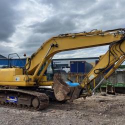 Komatsu PC210LC-8