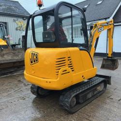 JCB 802