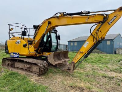 JCB JS130LC