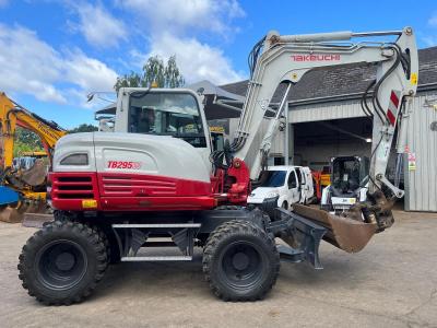 Takeuchi TB295W